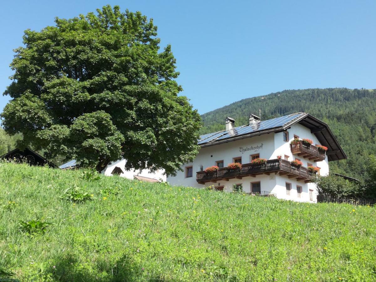 Gruppenhaus Thalackerhof Brunico Exteriér fotografie